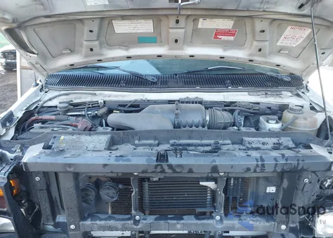 2009 Ford E-350 Super Duty Commercial/Recreational z USA, uszkodzony, nr VIN 1FTDS34L29DA61924